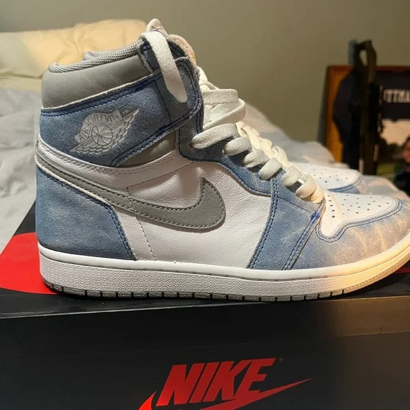 Jordan Retro 1 hyper royal
